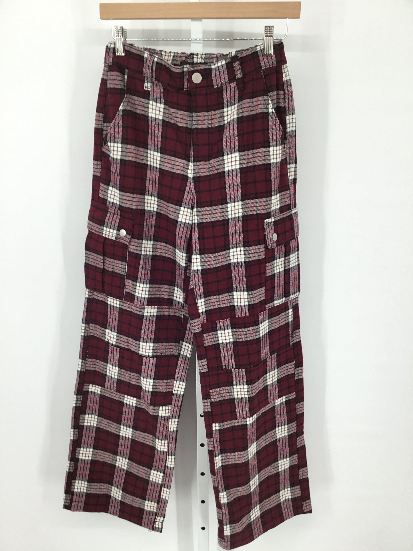 Forever 21 Burgundy Casual Pants