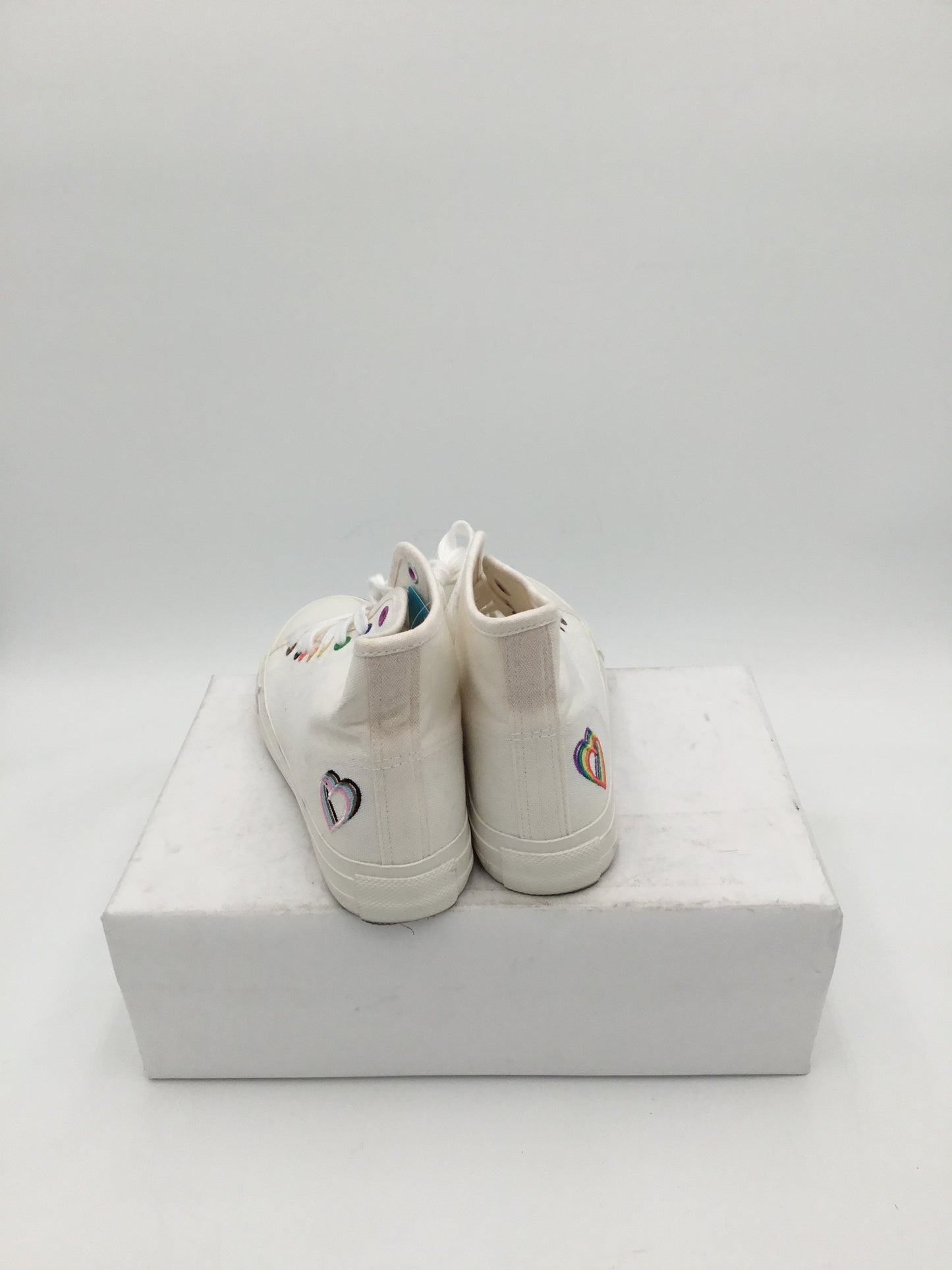 American Eagle Outfitters White Sneakers