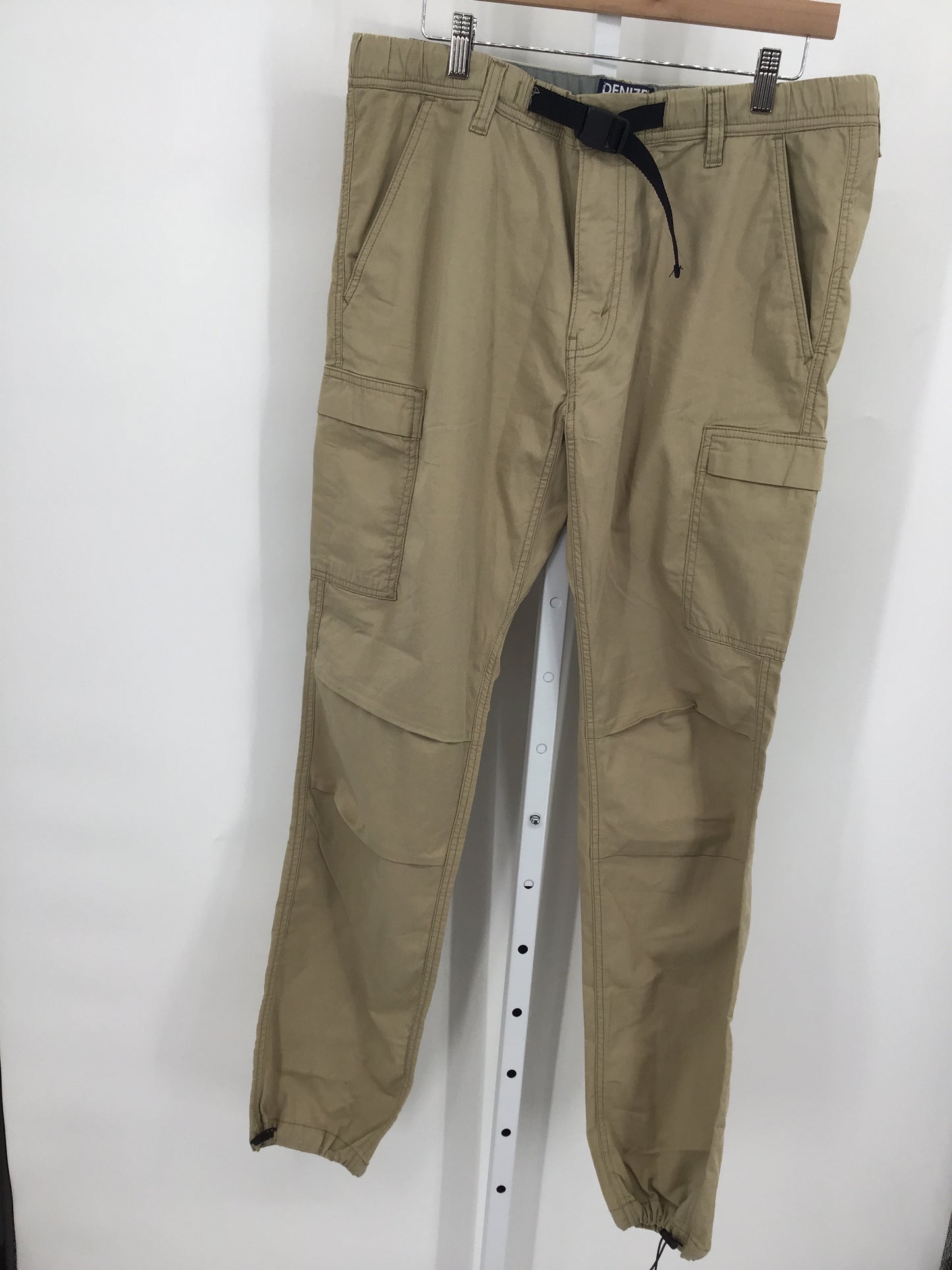 Levi's Brown Casual Pants